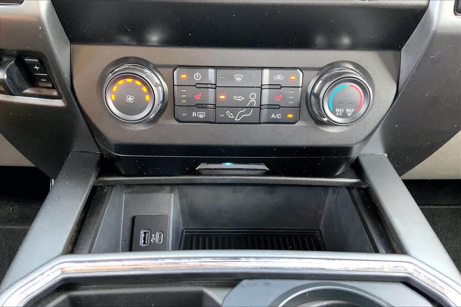 Certified 2021 Ford F250 XLT w/ XLT Premium Package AWD/4WD image 34