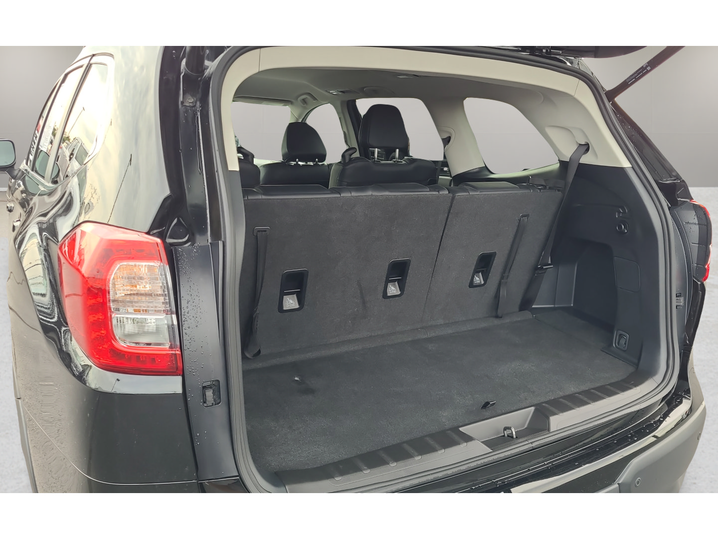 Used 2024 Subaru Ascent Limited AWD/4WD image 25