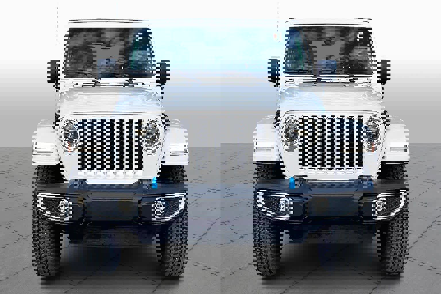 Used 2023 Jeep Wrangler Sahara w/ Cold Weather Group image 4