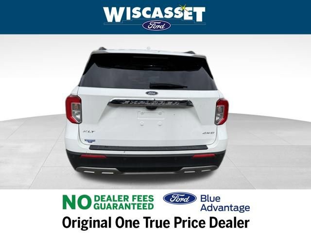 Certified 2022 Ford Explorer XLT w/ Equipment Group 202A image 3