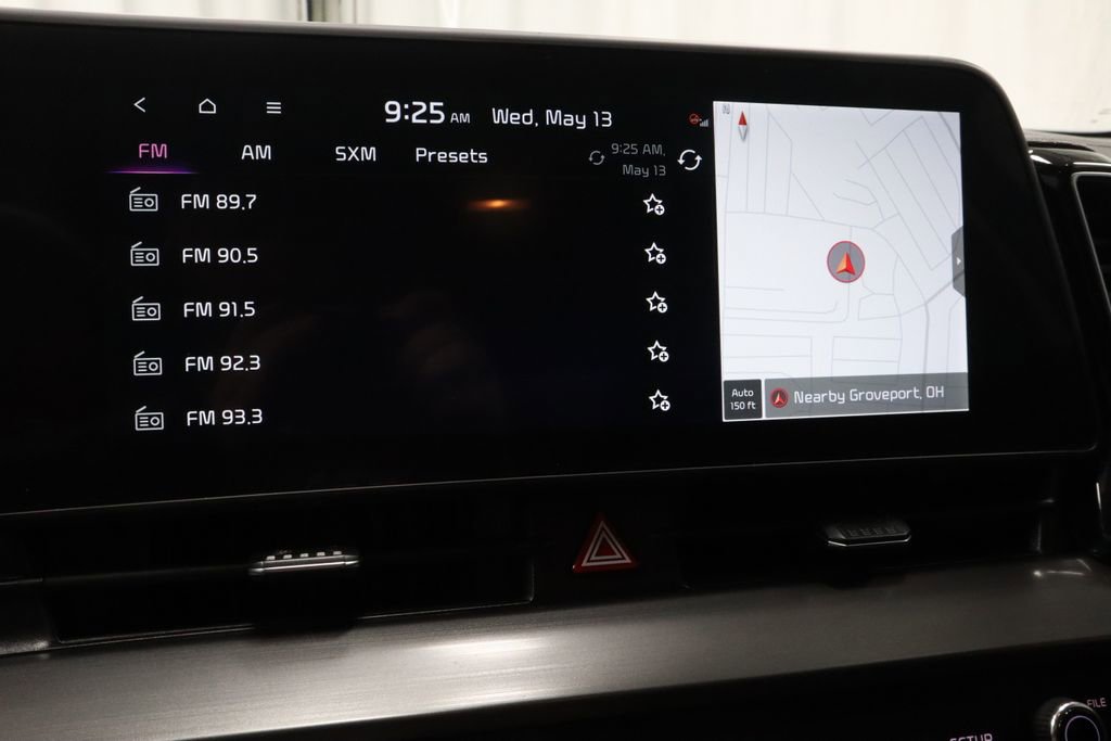 Used 2023 Kia Sportage EX FWD image 3