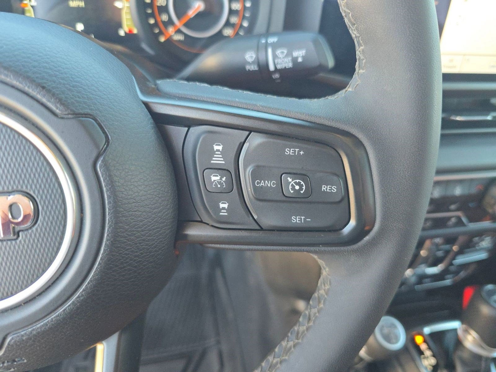 Used 2025 Jeep Gladiator Mojave image 20