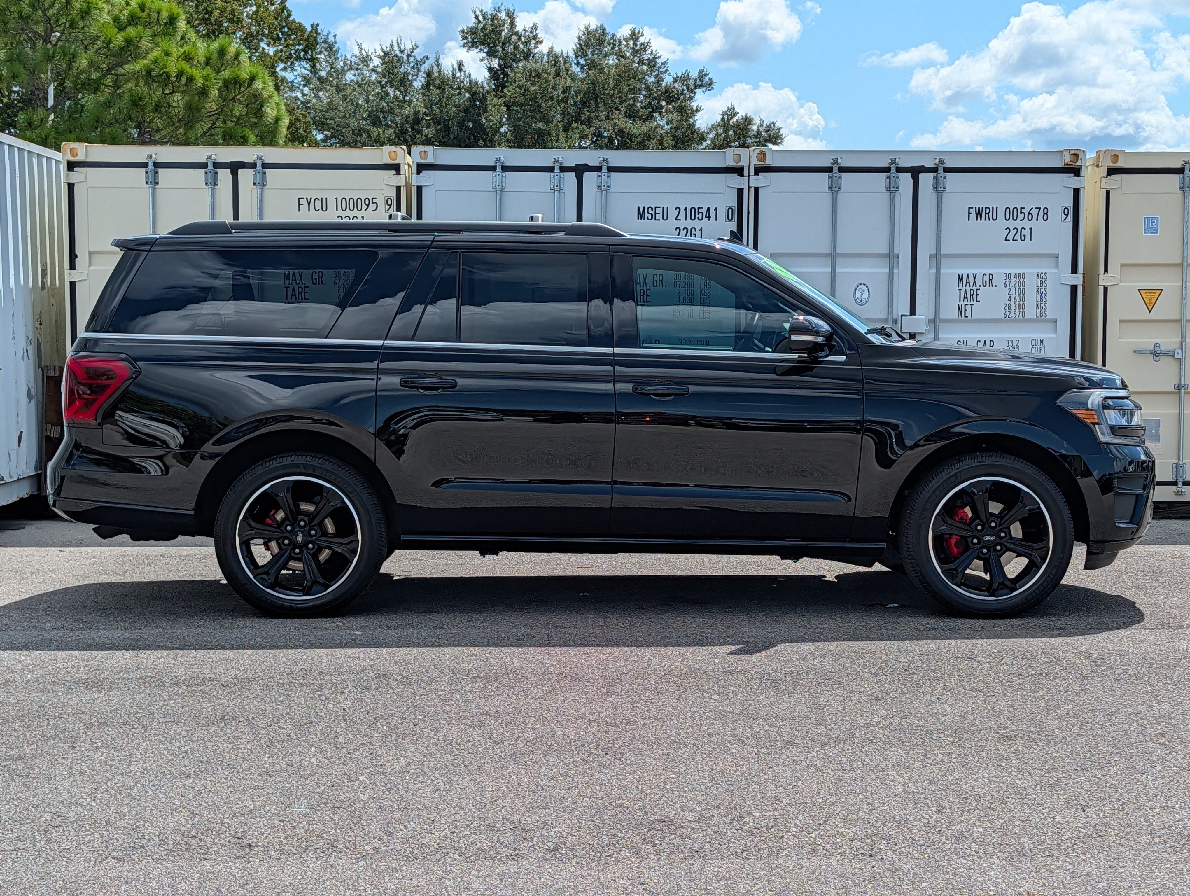 Certified 2023 Ford Expedition Max Limited AWD/4WD image 4