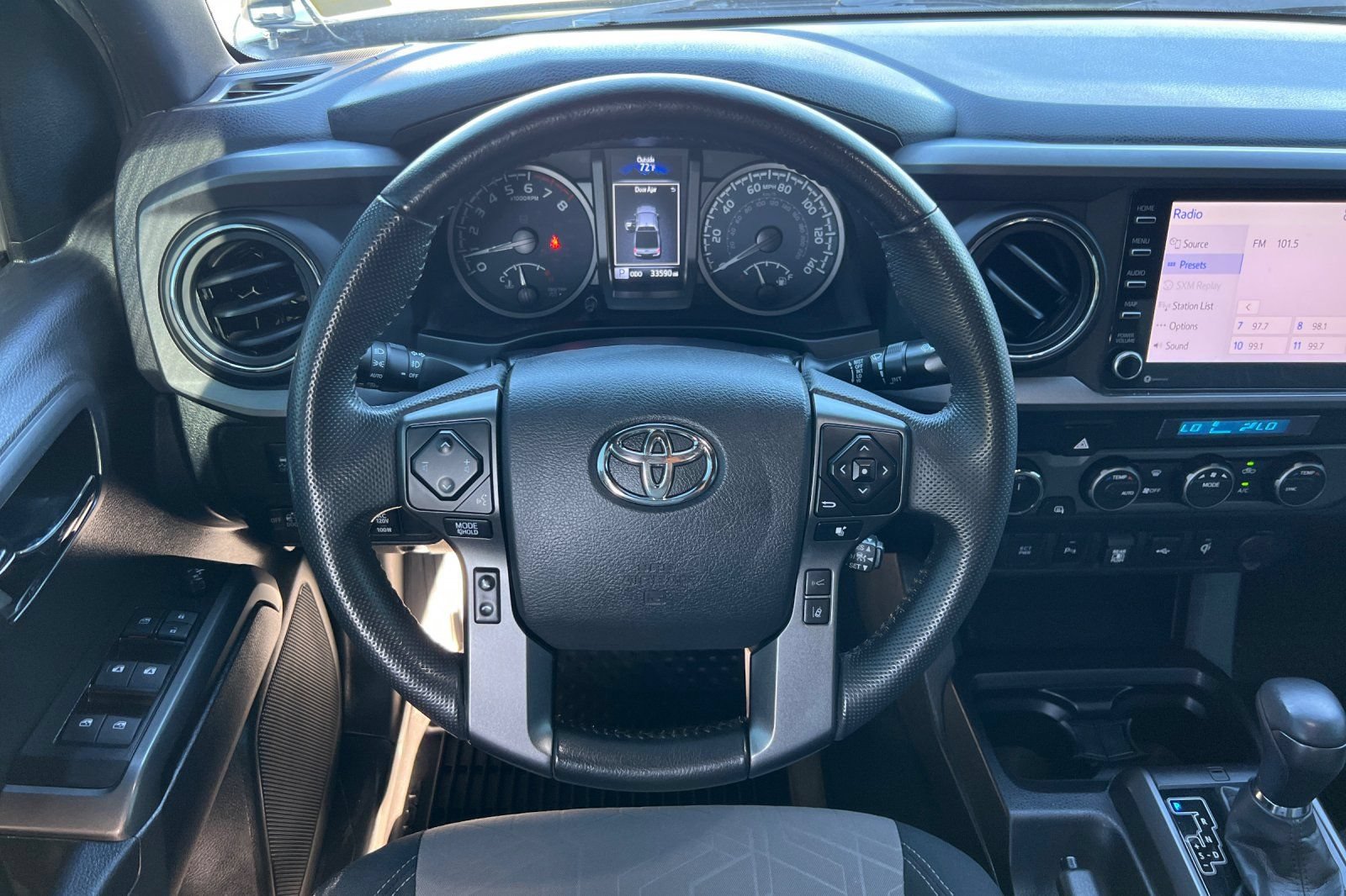 Used 2023 Toyota Tacoma TRD Off-Road w/ Technology Package AWD/4WD image 15