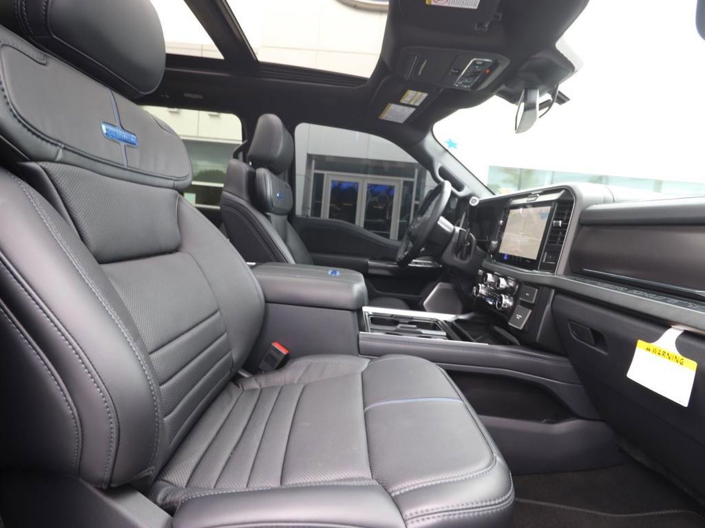 Certified 2026 Ford F350 Platinum AWD/4WD image 17