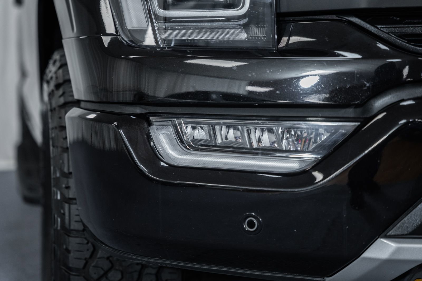 Certified 2023 Ford F150 Tremor w/ Equipment Group 402A High image 10