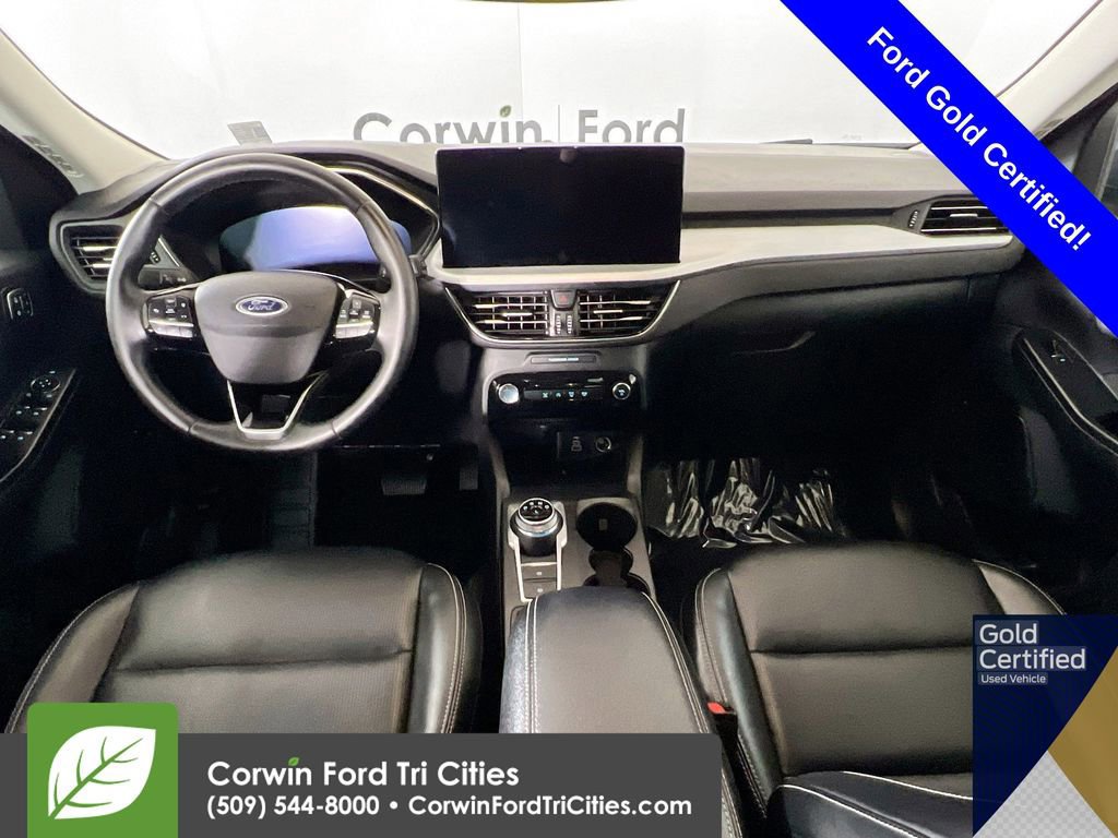 Certified 2025 Ford Escape Platinum image 11