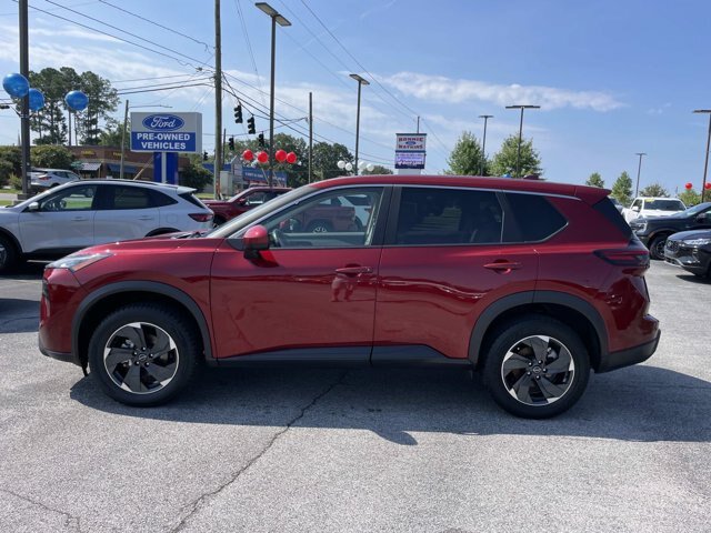 Used 2025 Nissan Rogue SV AWD/4WD image 8