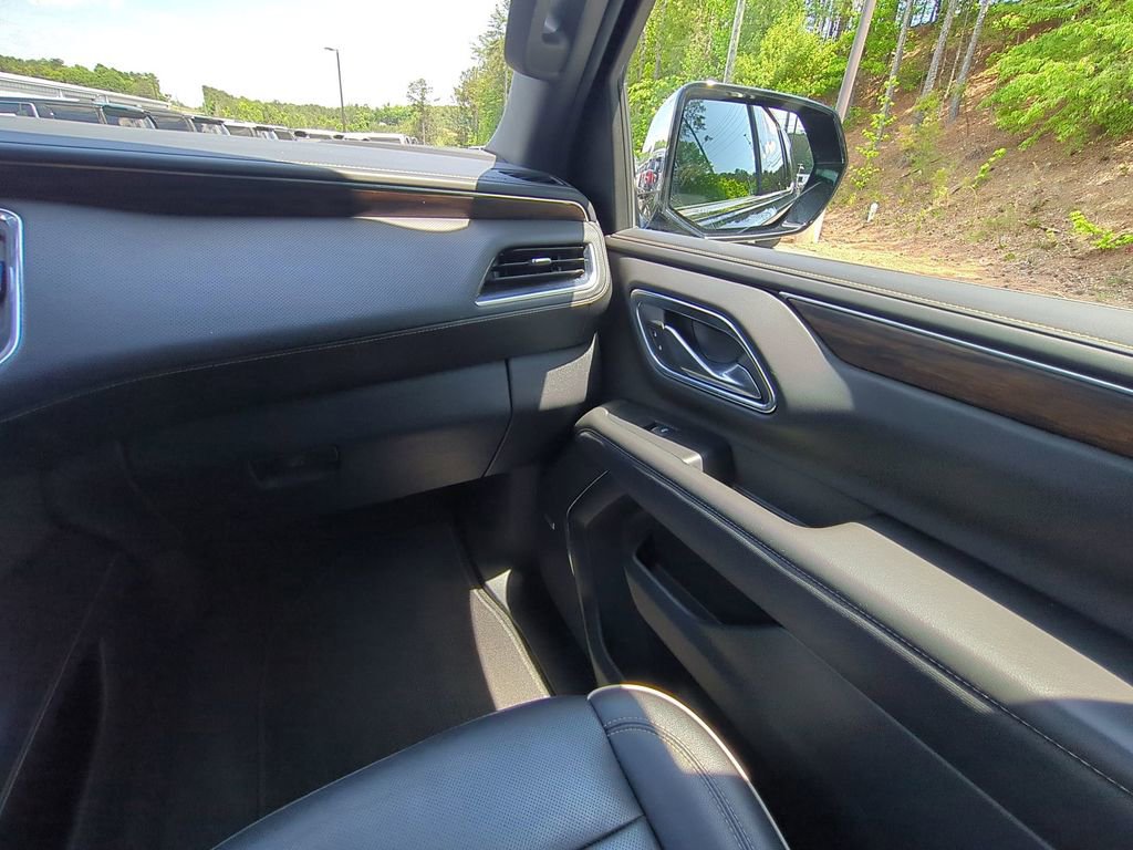 Used 2024 Chevrolet Tahoe Premier AWD/4WD image 22
