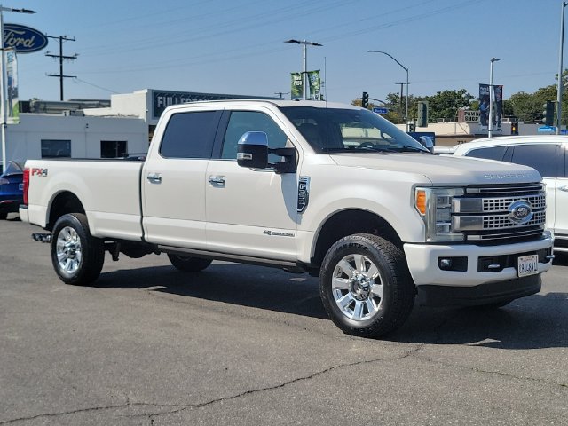 Certified 2017 Ford F350 Platinum w/ Platinum Ultimate Package AWD/4WD image 38