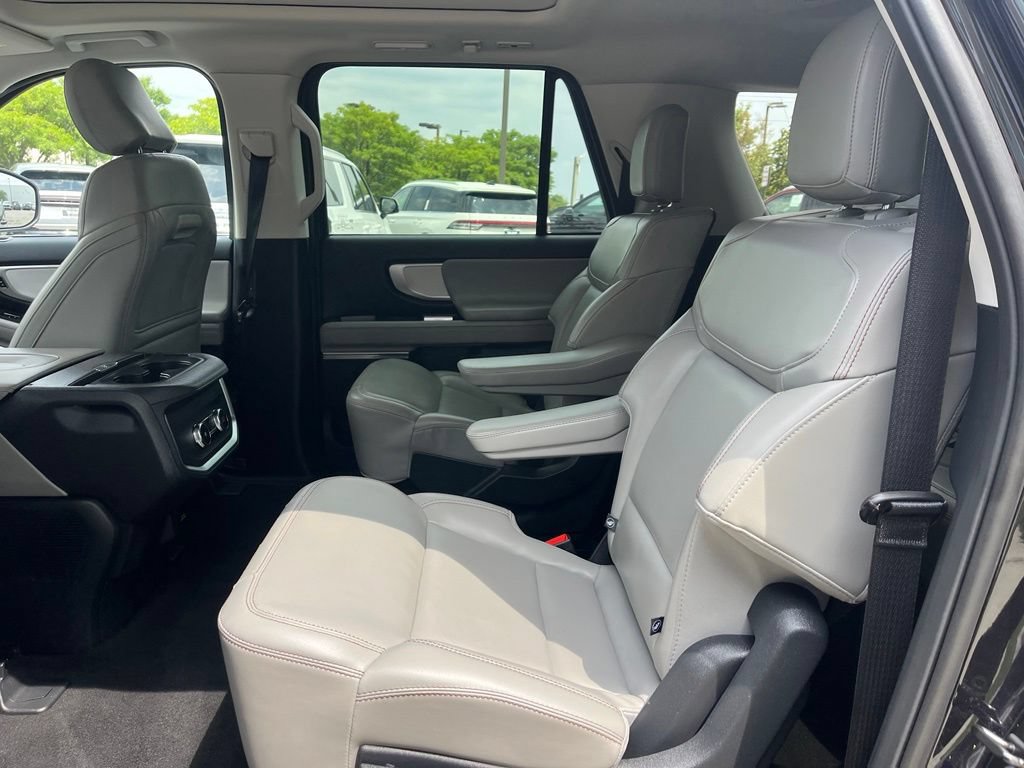 Certified 2025 Ford Expedition Max Active AWD/4WD image 13
