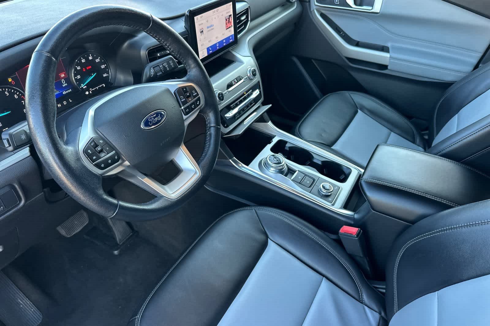 Certified 2022 Ford Explorer XLT w/ Equipment Group 202A image 12