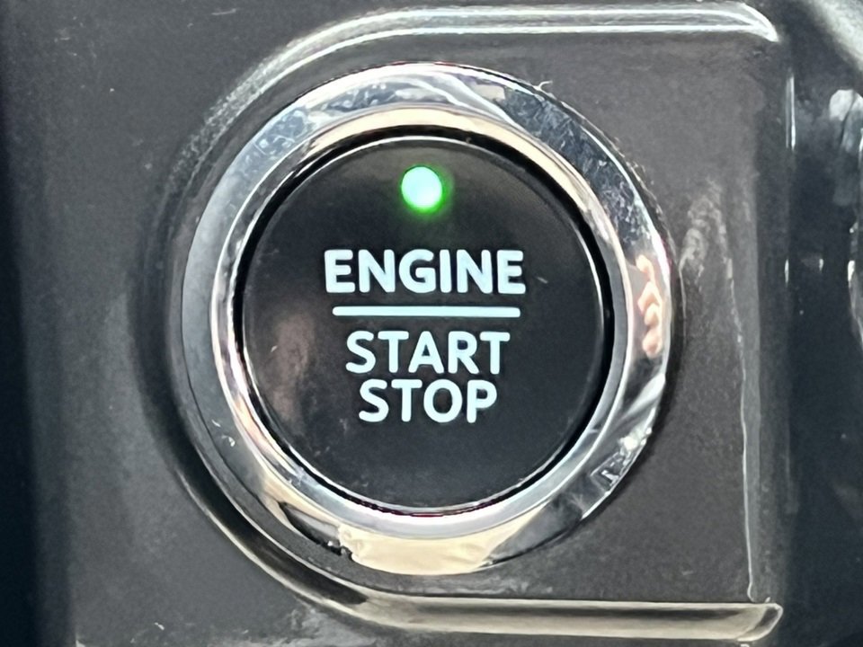 Certified 2022 Ford F150 XLT w/ Equipment Group 302A High image 39