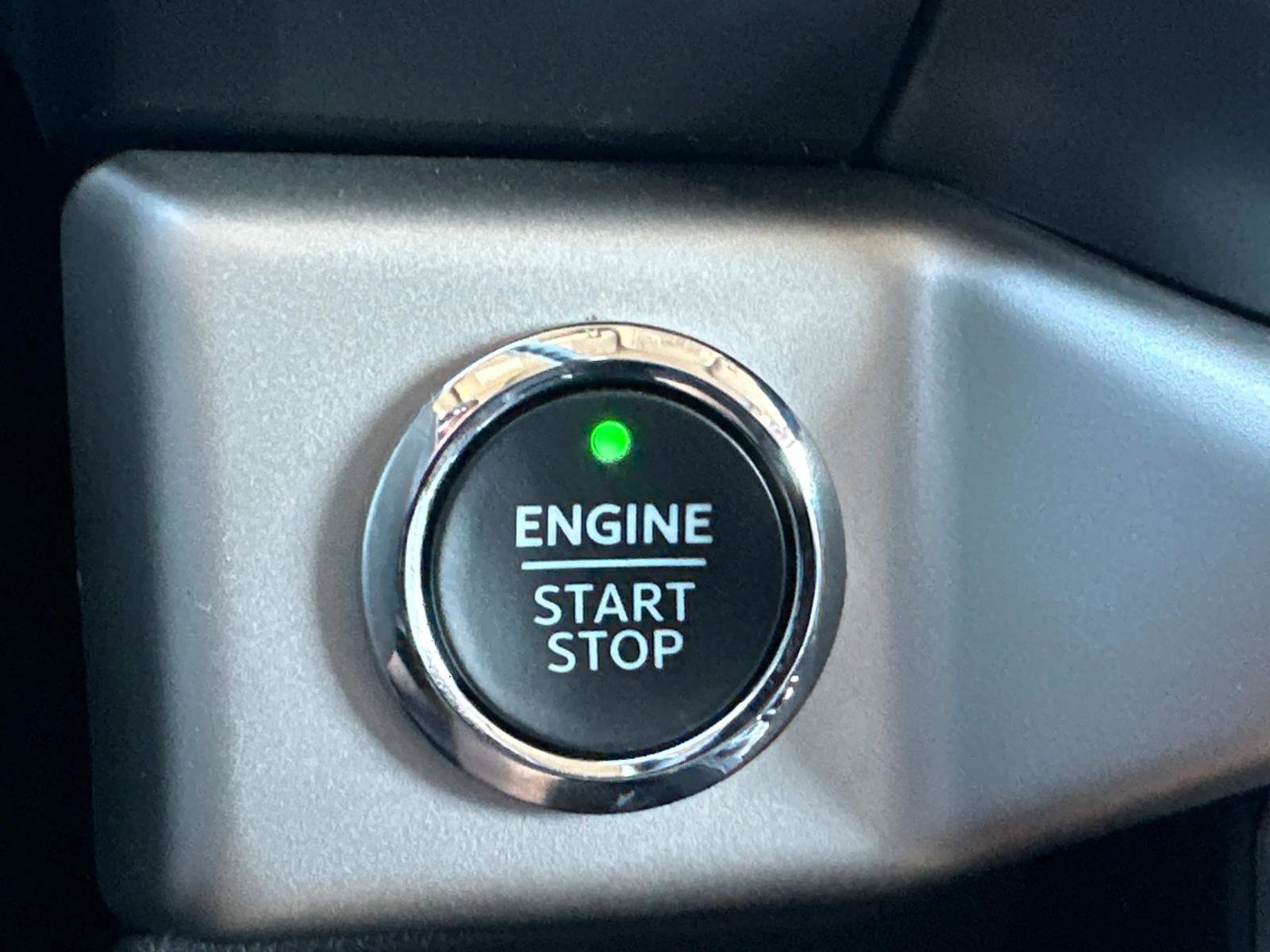 Certified 2024 Ford Expedition XLT image 23