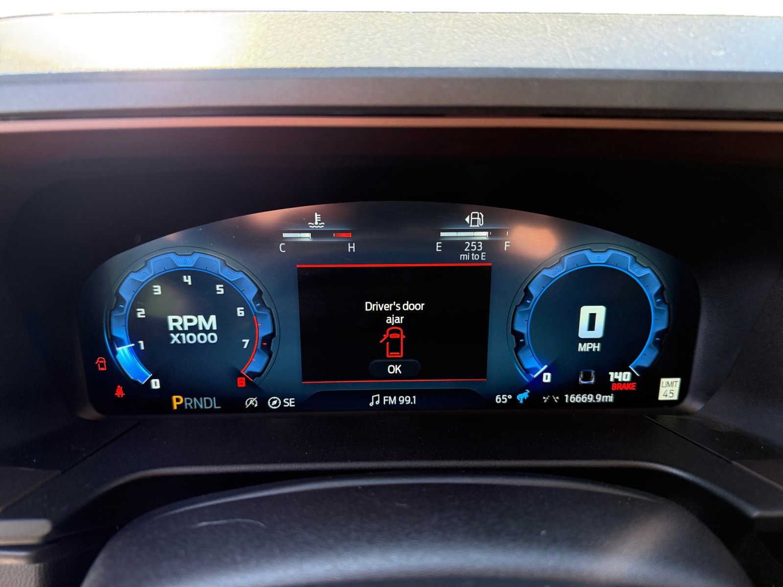 Certified 2025 Ford Bronco Sport Outer Banks w/ Outer Banks Tech Package+ AWD/4WD image 11