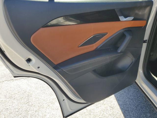 Used 2025 Volkswagen Tiguan SEL R-Line image 15