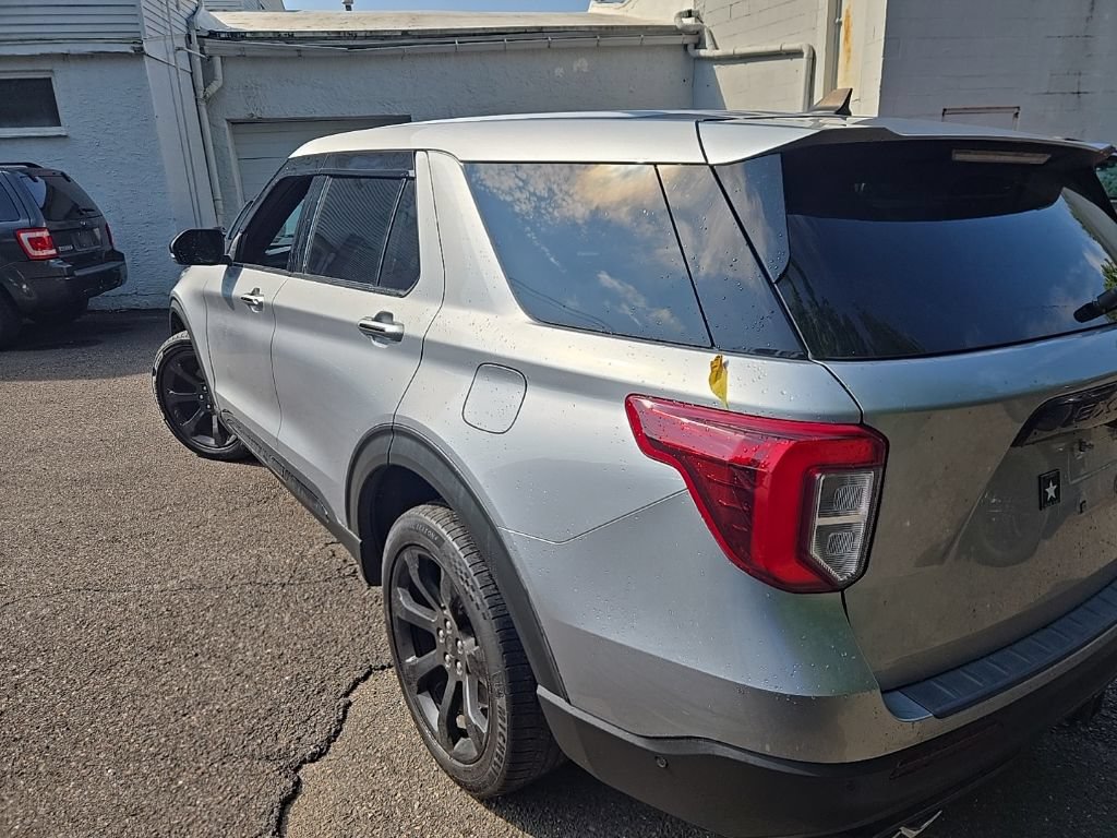 Certified 2022 Ford Explorer ST w/ Equipment Group 401A AWD/4WD image 4