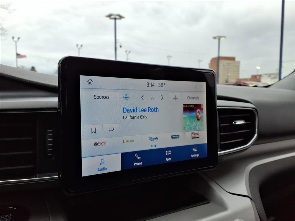 Certified 2023 Ford Explorer XLT w/ Equipment Group 202A image 21