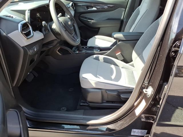 Used 2025 Chevrolet TrailBlazer LS w/ LS Convenience Package image 16