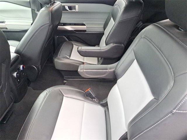 Certified 2022 Ford Explorer XLT w/ Equipment Group 202A image 24