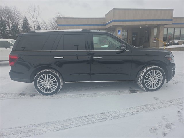 Certified 2023 Ford Expedition Limited image 17