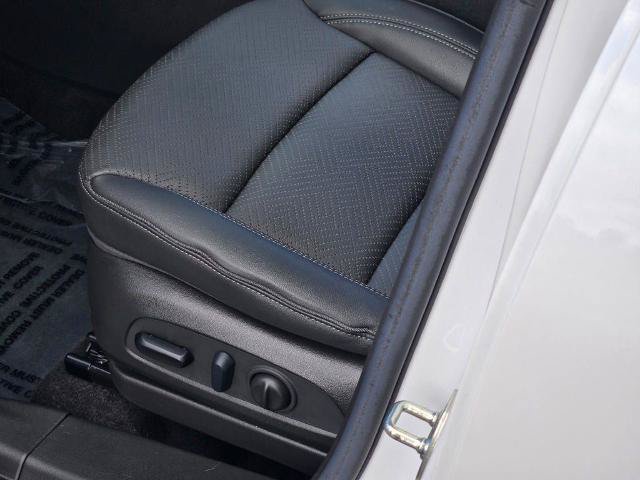 Used 2023 Buick Encore GX Essence w/ Experience Buick Package AWD/4WD image 24