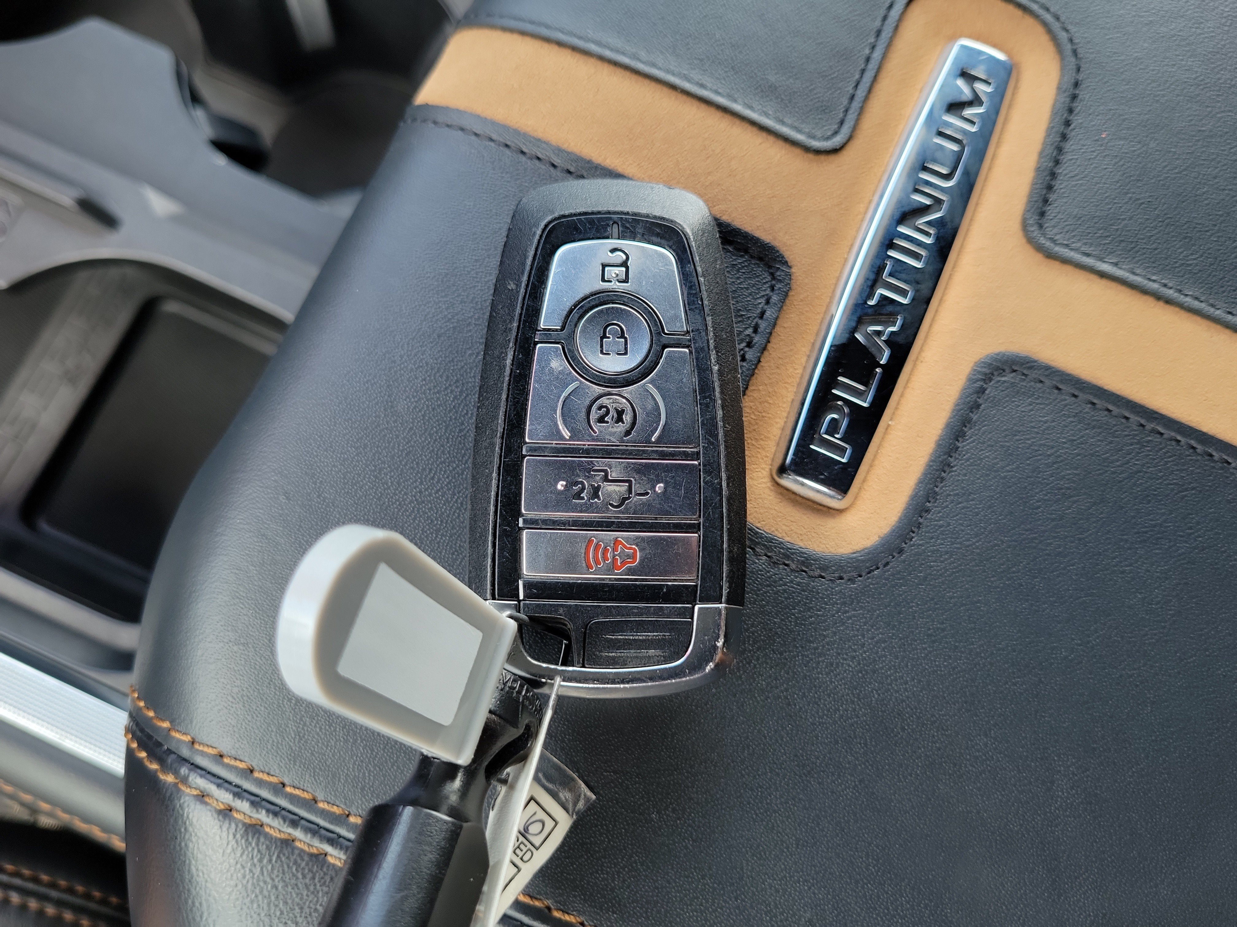 Certified 2024 Ford F250 Platinum AWD/4WD image 29