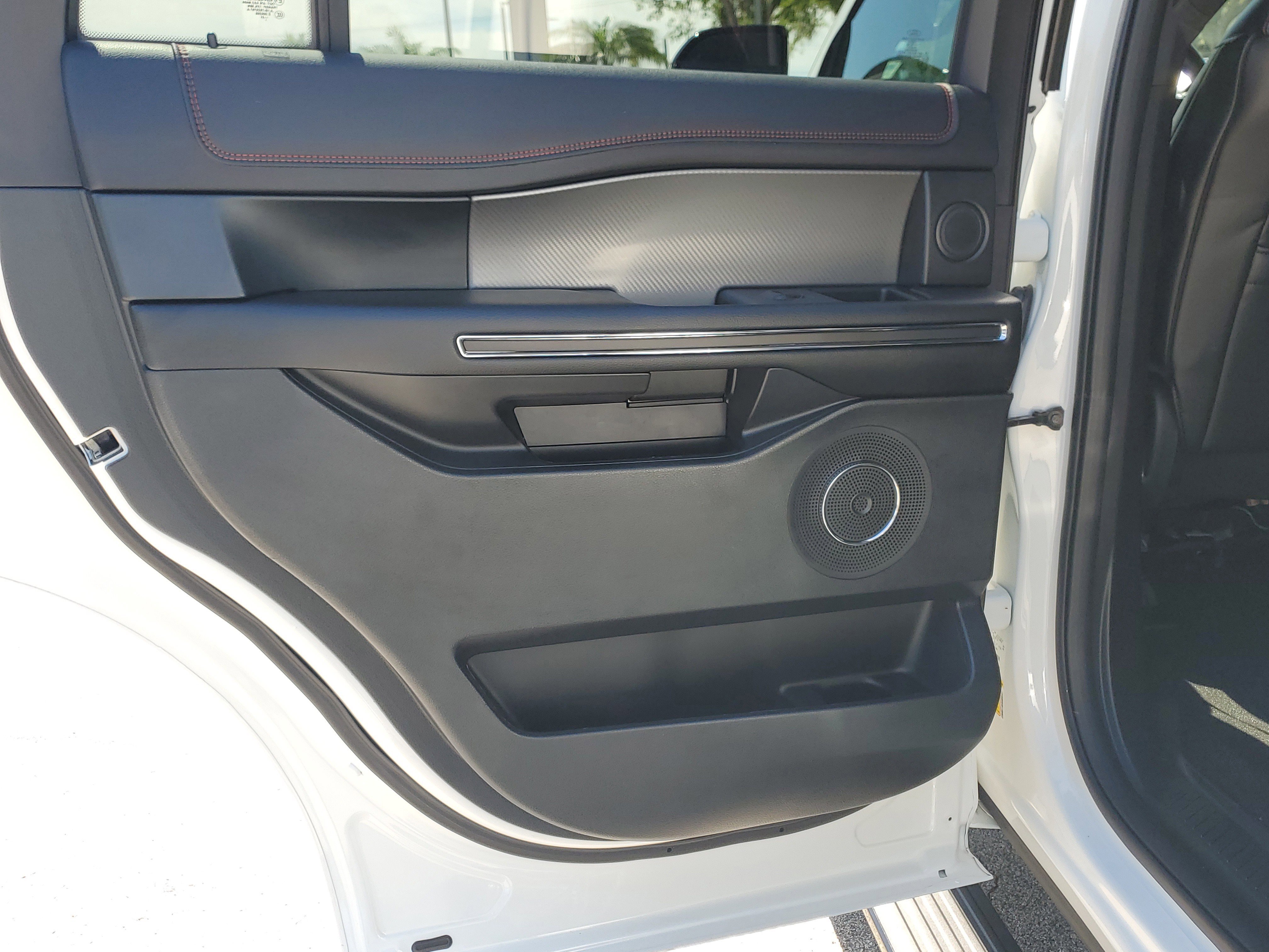 Certified 2021 Ford Expedition Limited image 12