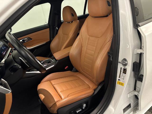 Used 2021 BMW 330i Sedan w/ M Sport Package image 18