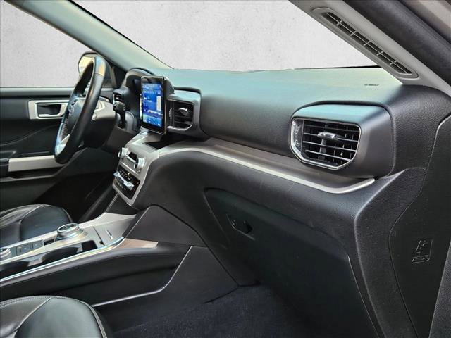 Certified 2023 Ford Explorer XLT w/ Equipment Group 202A AWD/4WD image 20