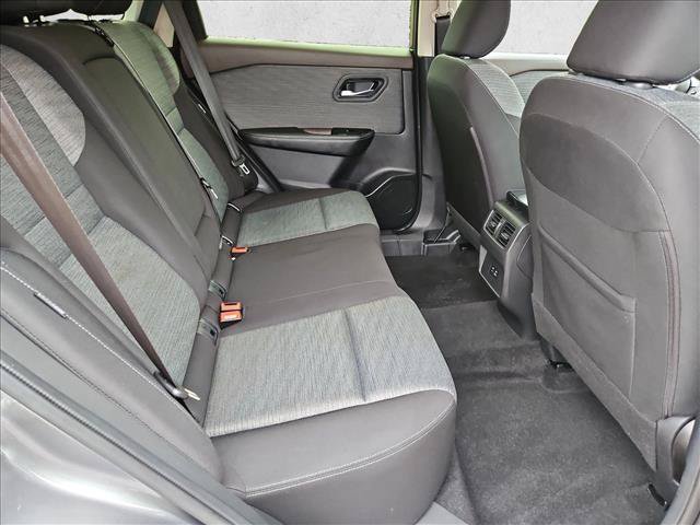 Used 2023 Nissan Rogue SV FWD image 19