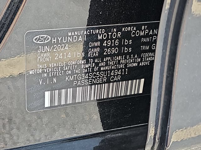 Used 2025 Genesis G70 2.5T AWD/4WD image 37