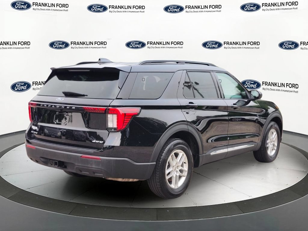 Certified 2025 Ford Explorer Active AWD/4WD image 5