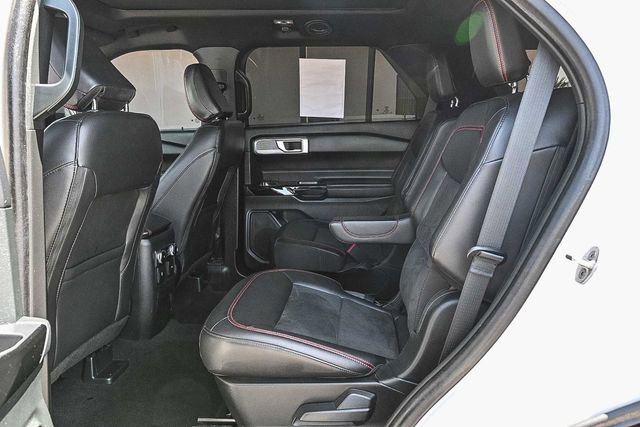 Certified 2024 Ford Explorer ST-Line w/ Class IV Trailer Tow Package AWD/4WD image 22