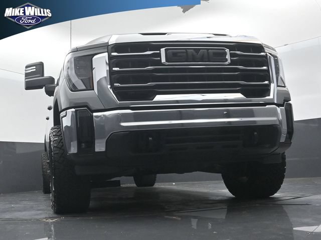Used 2025 GMC Sierra 2500 SLE w/ SLE Value Package; AWD/4WD image 18