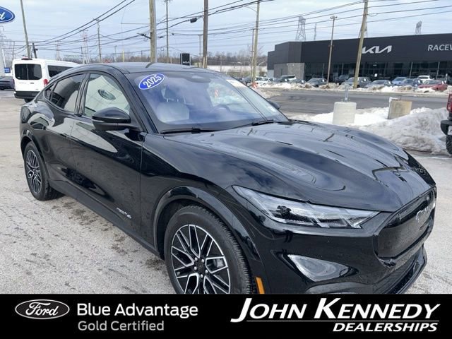 Certified 2025 Ford Mustang Mach-E Premium image 4