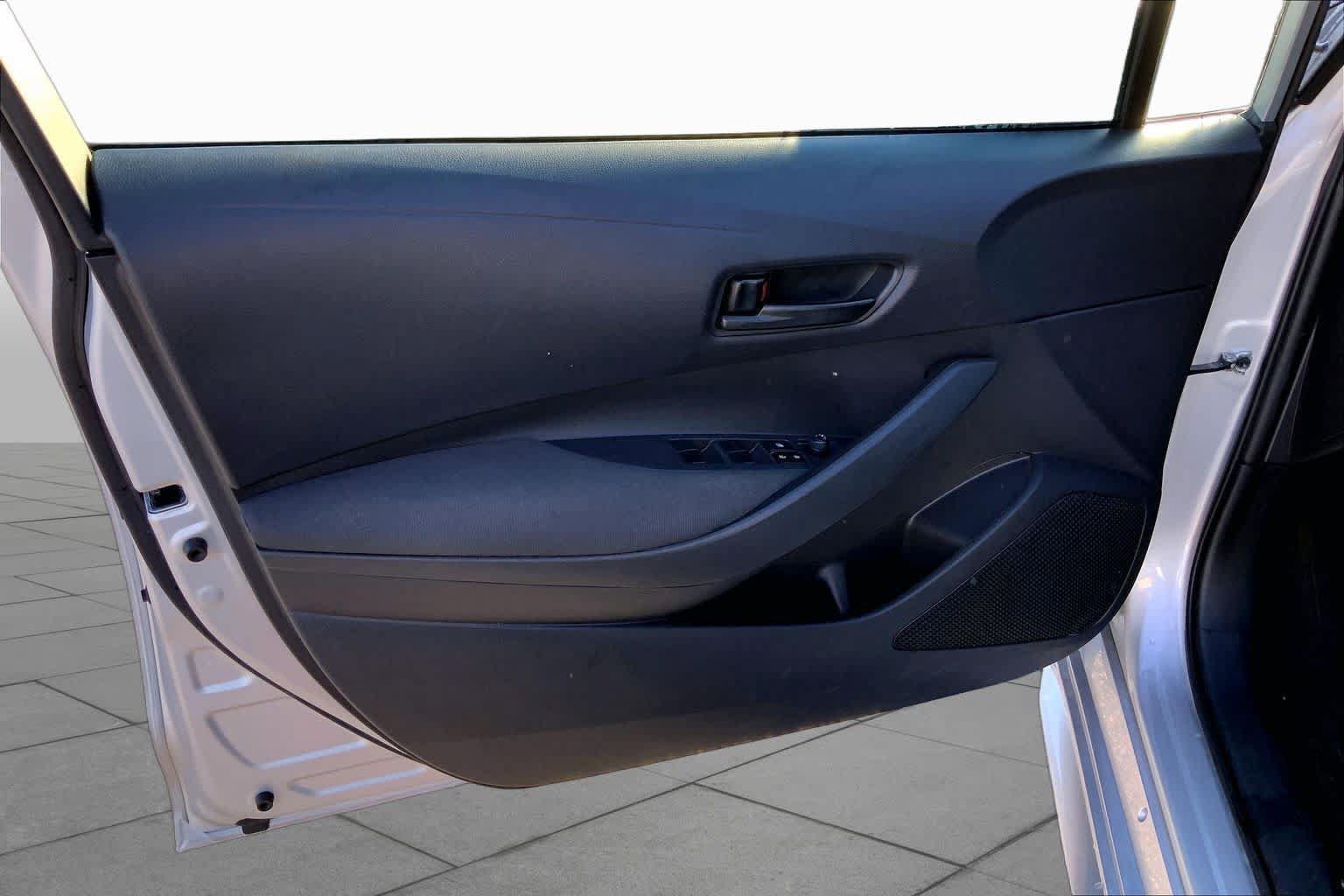 Used 2024 Toyota Corolla LE FWD image 20