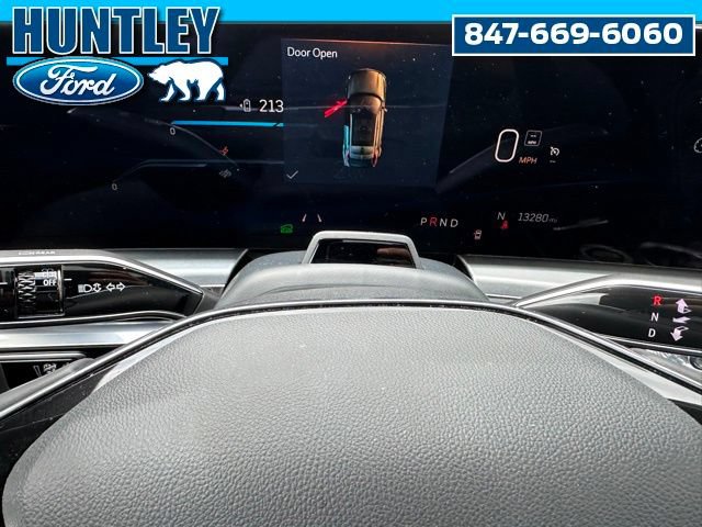 Used 2024 Cadillac Lyriq Sport AWD/4WD image 29