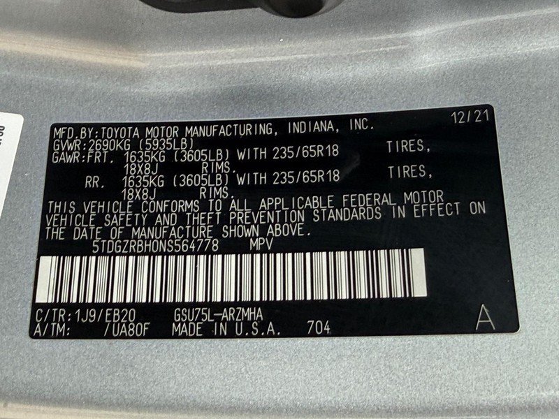 Used 2022 Toyota Highlander XLE AWD/4WD image 27
