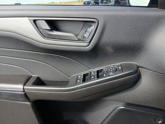 Certified 2023 Ford Escape Active FWD image 17