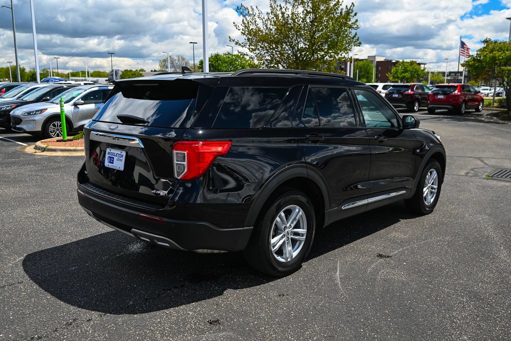Certified 2024 Ford Explorer XLT w/ Equipment Group 202A AWD/4WD image 5