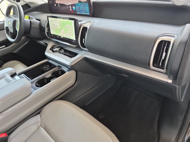 Certified 2025 Ford Expedition Active RWD image 38
