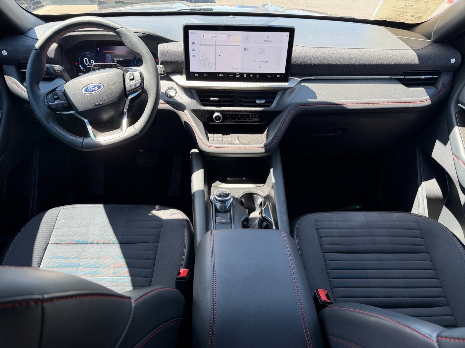 Certified 2025 Ford Explorer ST-Line w/ Premium Package RWD image 12