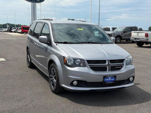 Used 2019 Dodge Grand Caravan GT FWD image 3
