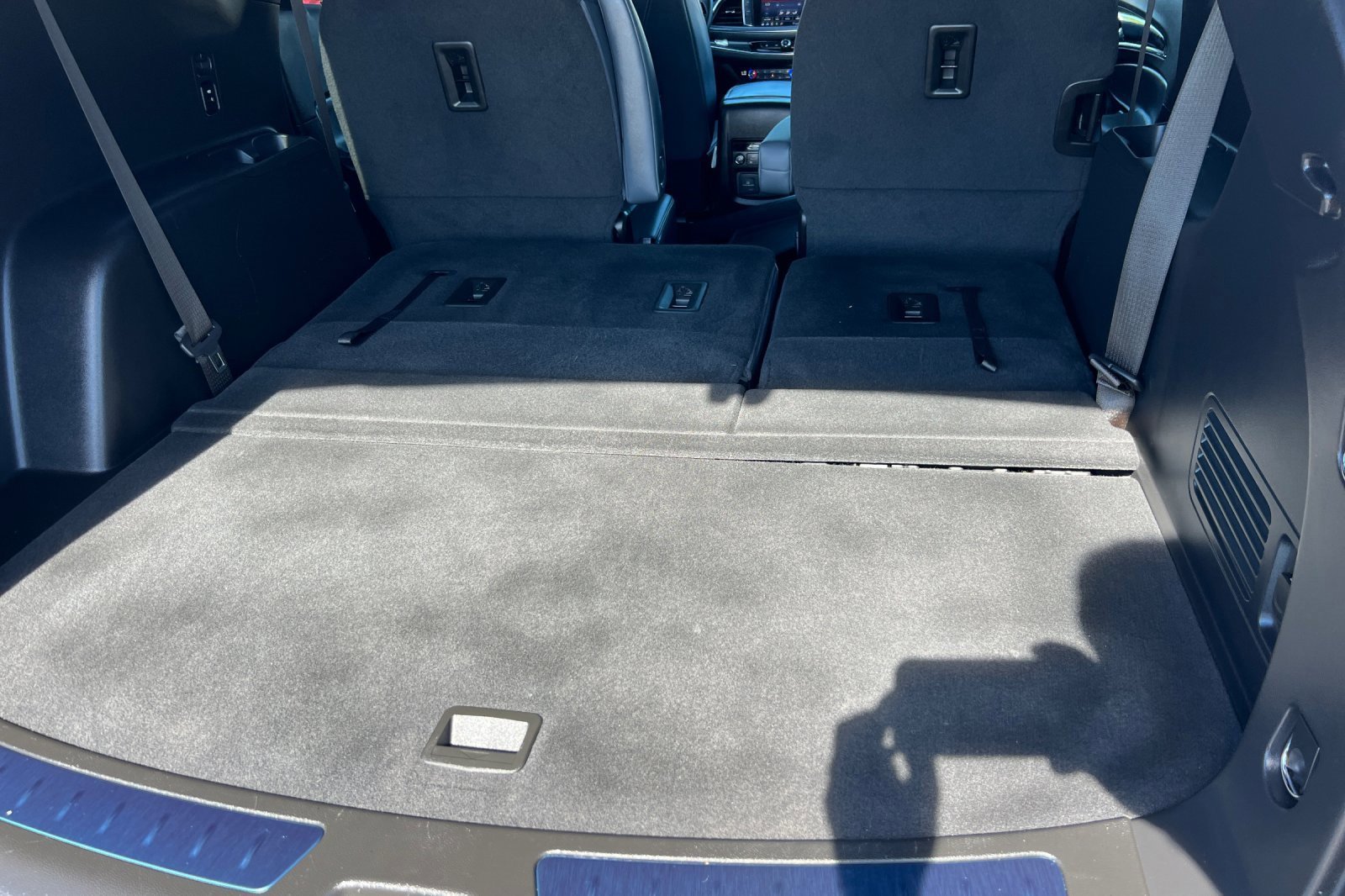 Used 2023 Buick Enclave Premium image 17