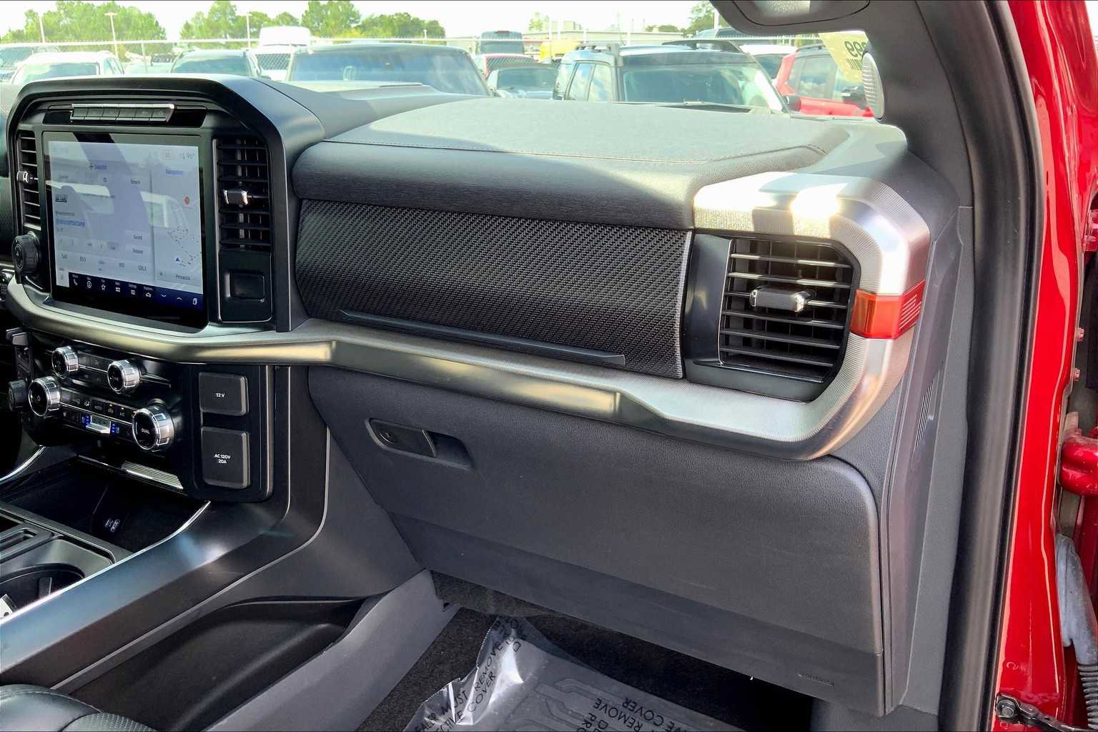 Certified 2022 Ford F150 Raptor w/ Equipment Group 801A High image 19