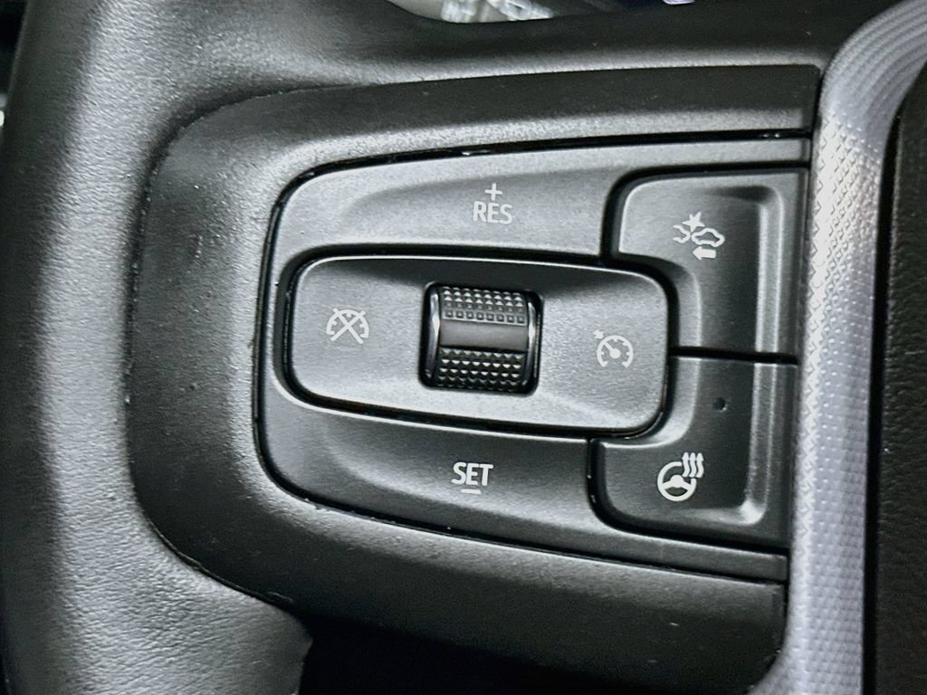 Used 2023 GMC Yukon Denali AWD/4WD image 34
