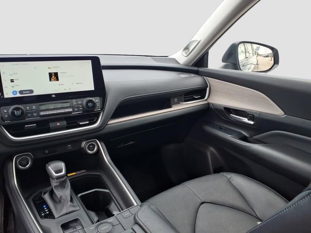 Used 2024 Toyota Grand Highlander FWD image 13