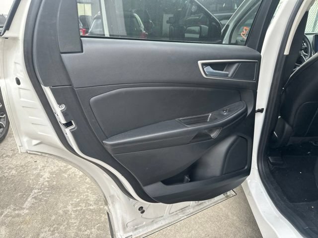Certified 2023 Ford Edge SEL w/ Convenience Package AWD/4WD image 8