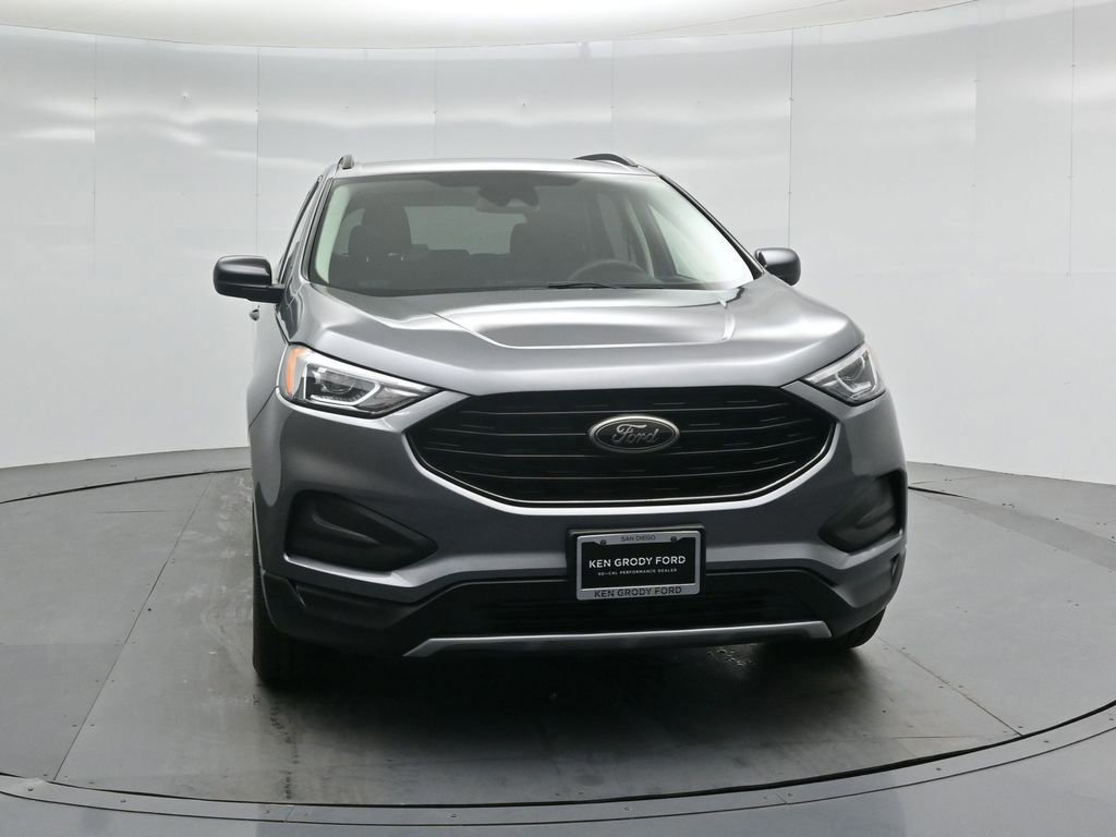 Certified 2022 Ford Edge SE w/ Black Appearance Package image 32